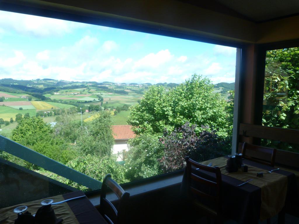 Le Relais Des Bergers Hotel Saint-Martin-en-Haut Eksteriør billede